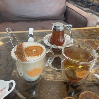 Crepes Tea House - Spice chai tea and Berries and Cream - Coffee & Tea Near Me - West Springfield, Massachusetts
