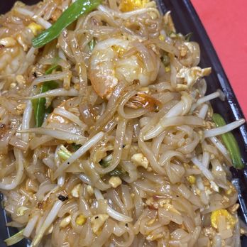 Crossroad Asian Kitchen - Shrimp pad Thai - Asian Fusion Near Me - Valley Cottage, New York Crossroad Asian Kitchen - Shrimp pad Thai - Asian Fusion Near Me - Valley Cottage, New York