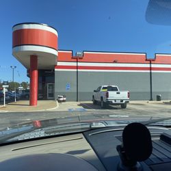 AutoZone - No CS at this store.