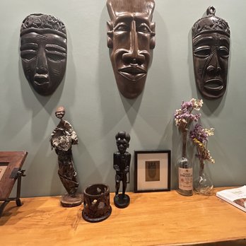 Chiveve Restaurante - African art - Portuguese Near Me - Lisbon, 11 Chiveve Restaurante - African art - Portuguese Near Me - Lisbon, 11