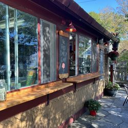 Red Dahlia Cafe - Ordering area