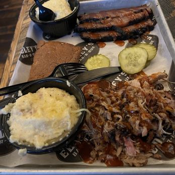 Edley's Bar-B-Que - Meat Plate - Barbeque Near Me - Nashville, Tennessee Edley's Bar-B-Que - Meat Plate - Barbeque Near Me - Nashville, Tennessee