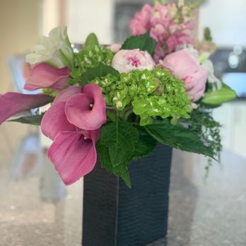 Brown & Greene Floral - Anniversary flowers - Florists Near Me - Minneapolis, Minnesota Brown & Greene Floral - Anniversary flowers - Florists Near Me - Minneapolis, Minnesota
