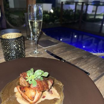 Hard Rock Hotel - Duck en mole (entree) @ Umo. Lovely outdoor seating - Hotels Near Me - Puerto Aventuras, ROO