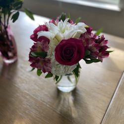 Blossoms - This was insulting!  I expected a lot more for $125.  I will never again use this shop