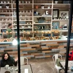 Bakery Cafe Cafe Vino y Panaderia