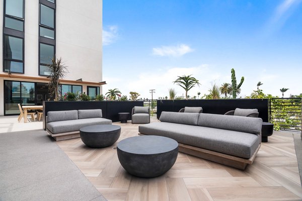 Parco National City Apartments by null