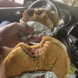 Burgers!! Sooo yummy!! Burgers!! Sooo yummy!!