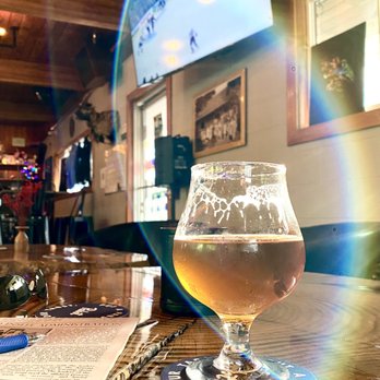 Doc's Riverside Taphouse - Love hoppy! - Beer Bar Near Me - Snohomish, Washington