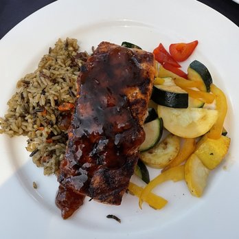 Vivilore - Perfectly cooked Salmon - American Near Me - Independence, Missouri