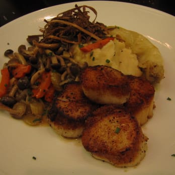 Nubar - Pan Seared Diver Scallops, Celery Root Puree, Beech Mushroom Sauce, Leeks 25 12/2012 - Lounges Near Me - Cambridge, Massachusetts Nubar - Pan Seared Diver Scallops, Celery Root Puree, Beech Mushroom Sauce, Leeks 25 12/2012 - Lounges Near Me - Cambridge, Massachusetts