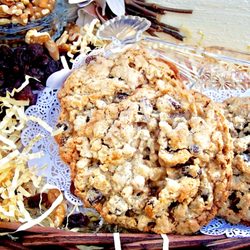 Oatmeal Raisin & Walnut Cookies
