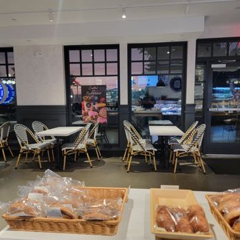 Paris Baguette - Bakeries Near Me - Monrovia, California