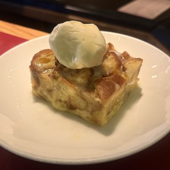 Moose's Tooth - Cinnamon roll bread pudding - Pizza Near Me - Anchorage, Alaska Moose's Tooth - Cinnamon roll bread pudding - Pizza Near Me - Anchorage, Alaska