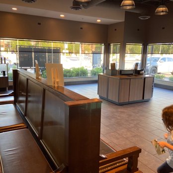 Starbucks - Pandemic emptiness - Coffee & Tea Near Me - Scottsdale, Arizona Starbucks - Pandemic emptiness - Coffee & Tea Near Me - Scottsdale, Arizona