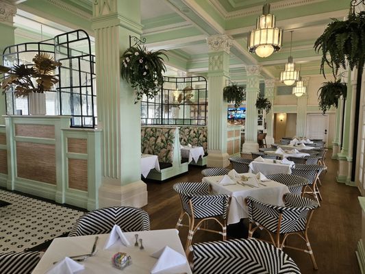 Grand Galvez by null