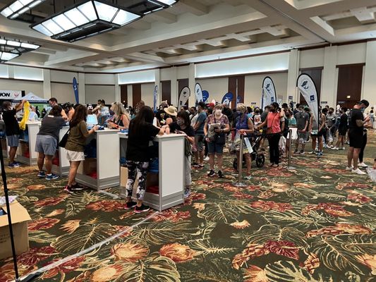 Hawaii Convention Center by null
