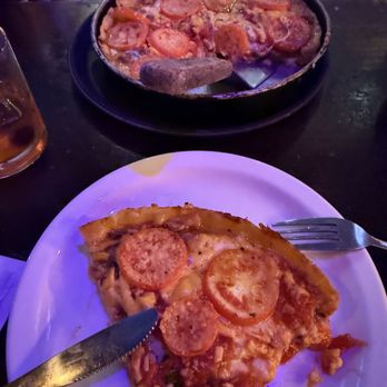Lou Malnati's Pizzeria - Bars Near Me - Chicago, Illinois