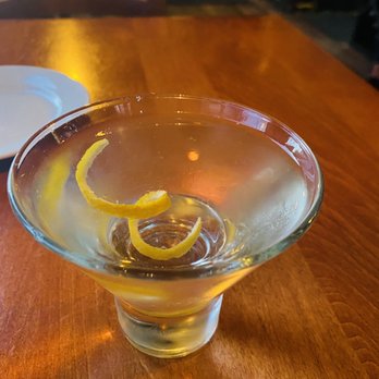 Fins Bistro - Seafood Near Me - Issaquah, Washington