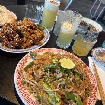 Pink Bellies - Hot & Spicy Chicken Noodles Hot & Spicy Chicken Noodles General Gerry's Chicken - Vietnamese Near Me - Charleston, South Carolina Pink Bellies - Hot & Spicy Chicken Noodles Hot & Spicy Chicken Noodles General Gerry's Chicken - Vietnamese Near Me - Charleston, South Carolina