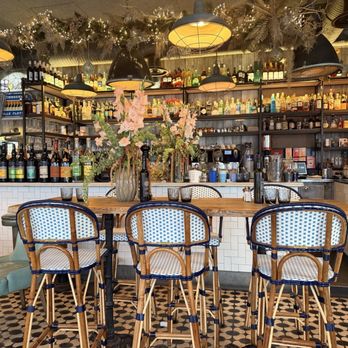 Huguette - Seafood Near Me - Paris, 75