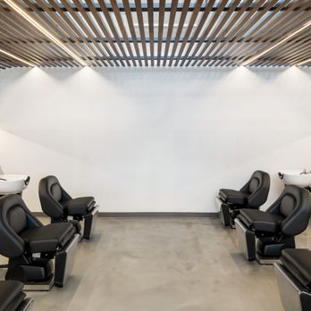 Juut Salon Spa - Hair Salons Near Me - Edina, Minnesota