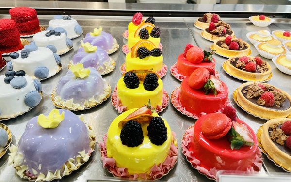 Charlotte Patisserie by null