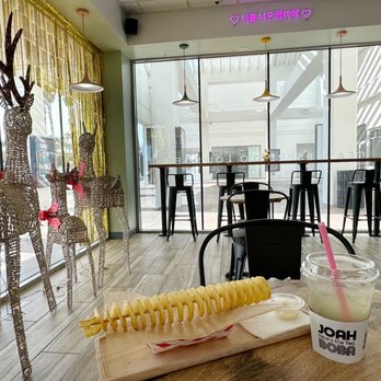 Joah Boba - potato tornado with truffle parmesan and yuja-cha tea - Bubble Tea Near Me - Henderson, Nevada Joah Boba - potato tornado with truffle parmesan and yuja-cha tea - Bubble Tea Near Me - Henderson, Nevada
