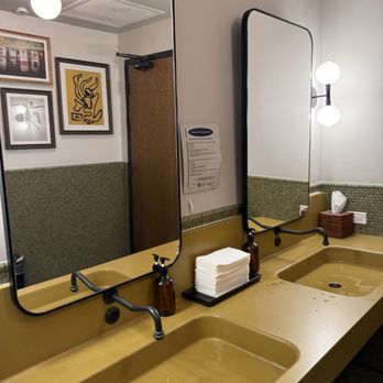 Arriba Abajo - Restroom - Mexican Near Me - Austin, Texas Arriba Abajo - Restroom - Mexican Near Me - Austin, Texas