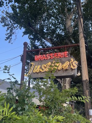 Justine's by null