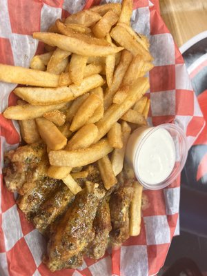 StrikeOut Wingz by null
