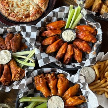 Bar Bill Tavern - Love those wings! - Pubs Near Me - East Aurora, New York Bar Bill Tavern - Love those wings! - Pubs Near Me - East Aurora, New York