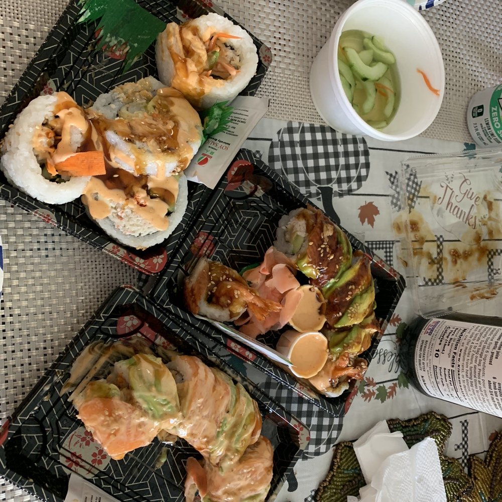 Fleurichi Express Sushi - Looks & taste decent! - Sushi Bars Near Me - Clovis, California