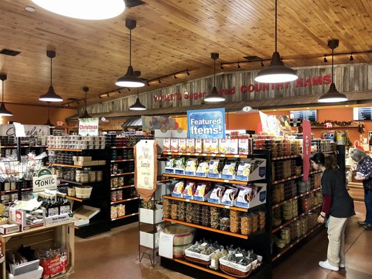 YODERS COUNTRY MARKET - 51 Photos & 48 Reviews - 15275 W Andrew Johnson ...