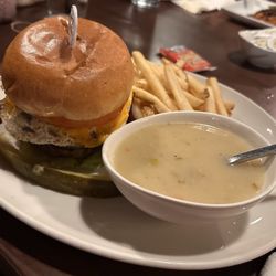 The Flats - highway burger
