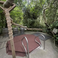 The Andiron Seaside Inn & Cabins - Sitting at over 100° while the misty air around you is a crisp 55° was magical.