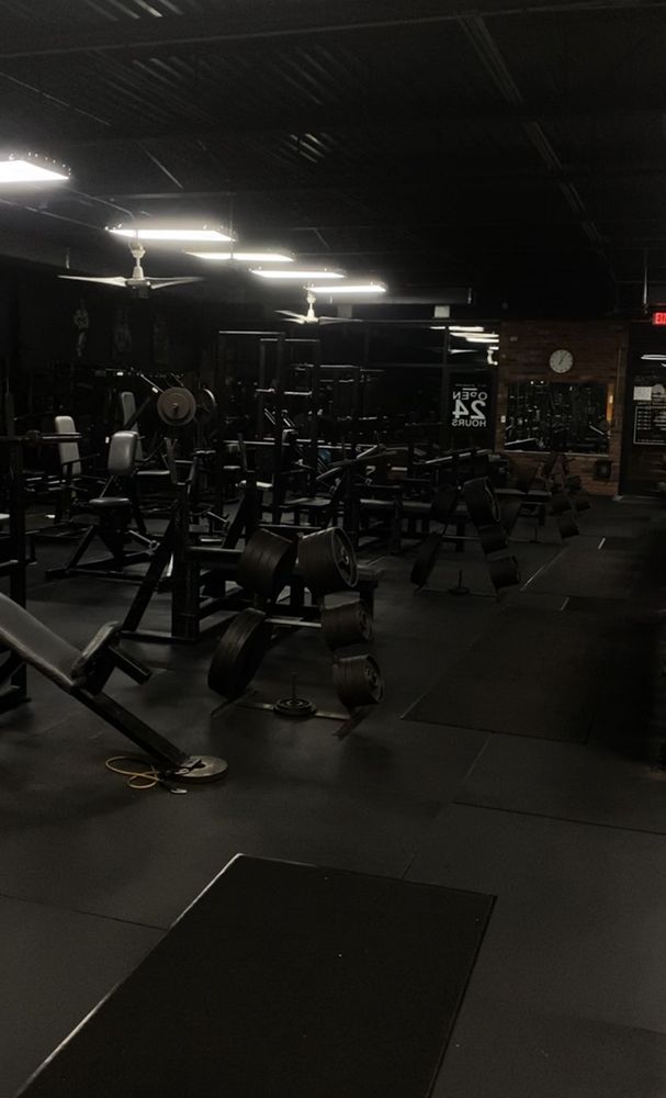 MUSCLES GYM OF MICHIGAN Updated September 2024 27360 Harper Ave