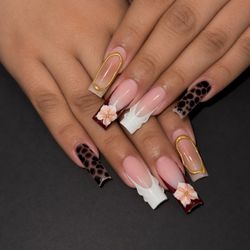 The Nail Lab