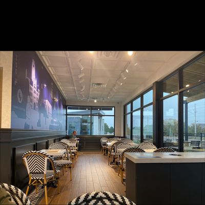 Paris Baguette by null