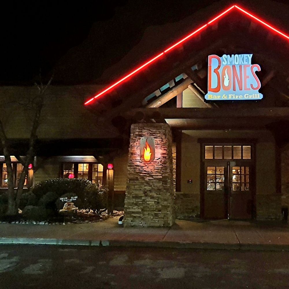 Smokey Bones Cheektowaga - The outside of Smokey Bones - Barbeque Near Me - Cheektowaga, New York Smokey Bones Cheektowaga - The outside of Smokey Bones - Barbeque Near Me - Cheektowaga, New York