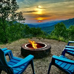 NC Mountains Realty & Vacation Rentals - Sunset view from Brysons Paradise