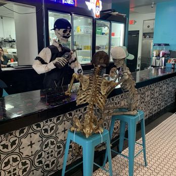 Dia De Los Pescados - Decor/bar - Food Trucks Near Me - El Paso, Texas