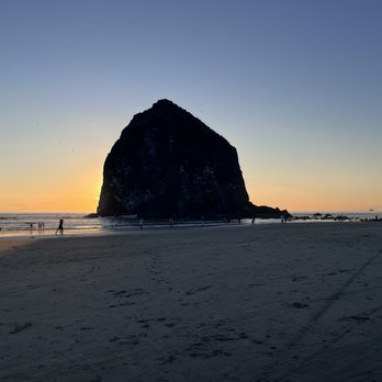 Cannon Beach - Beaches Near Me Cannon Beach - Beaches Near Me