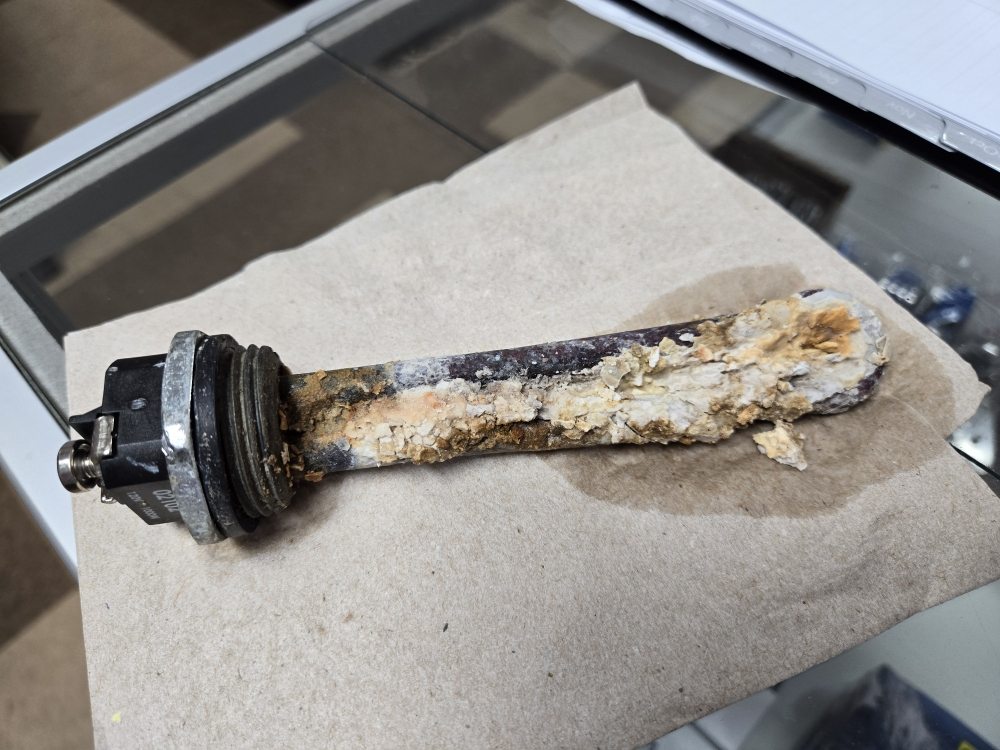 Slide of ET'S Camping & RV