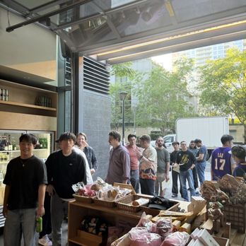 Pine & Crane DTLA - Long line - Taiwanese Near Me - Los Angeles, California
