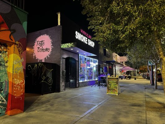 Petite Boheme by null