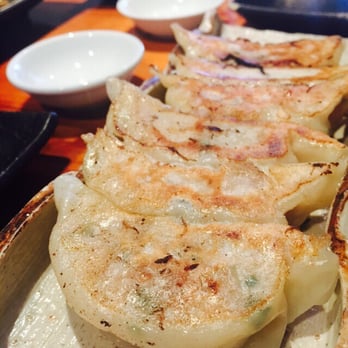 Ramen Takara - Gyoza is tasty however the stuffing needs to be less moisture - Ramen Near Me - Auckland, AUK