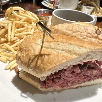 J. Alexander's - New American Near Me - Columbus, Ohio