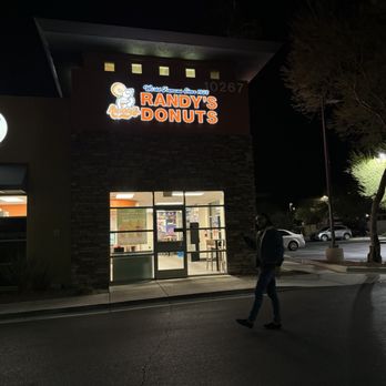 Randy's Donuts - Donuts Near Me - Las Vegas, Nevada