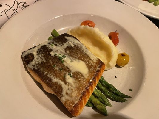 Stone's Cuisine and Cocktails by null